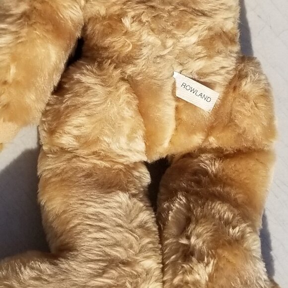 Hand Crafted Jointed Teddy Bear by Dorothy Rowland - Picture 3 of 4